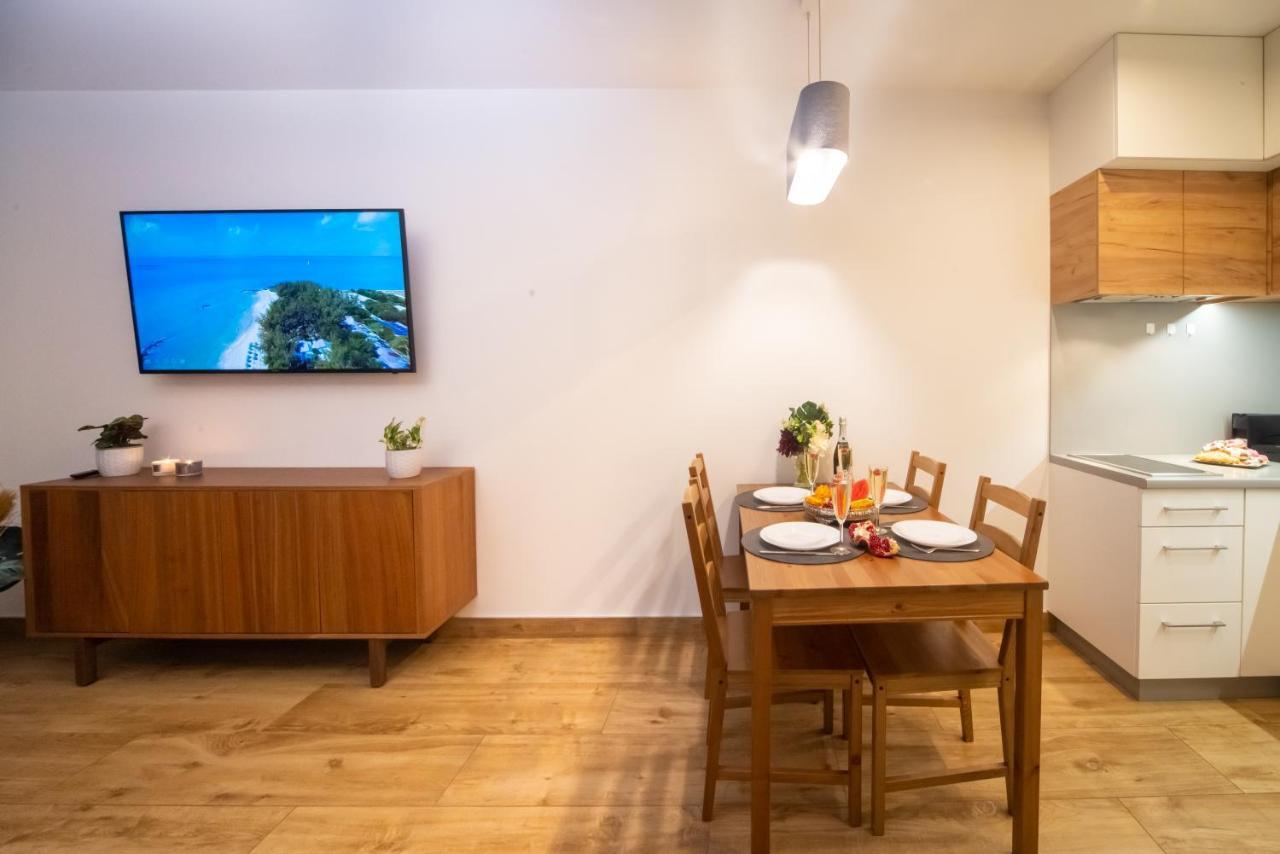 Maya'S Flats & Resorts 74 - Swietej Barbary غدانسك المظهر الخارجي الصورة